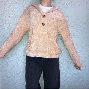CHELSEA & THEODORE Super Soft V-Neck Botton Up Cream Sweater